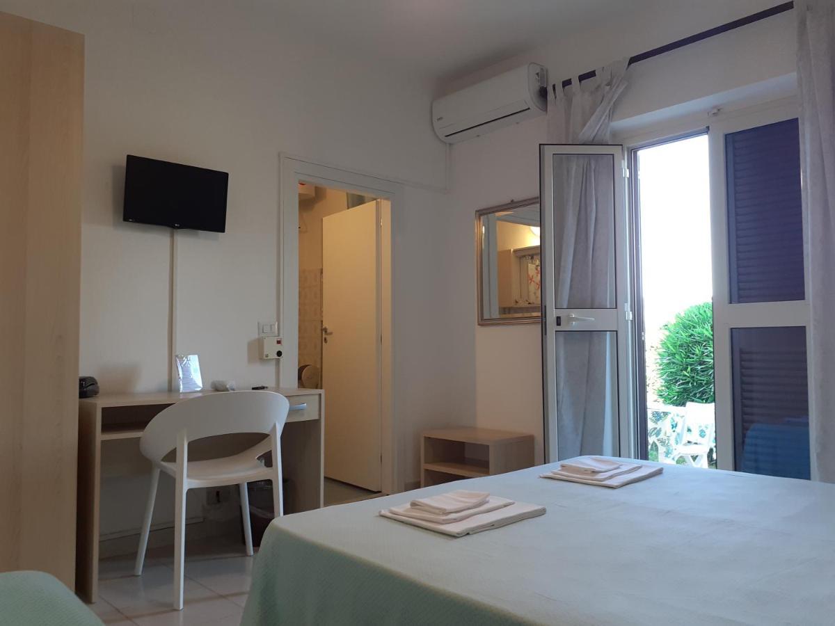 Albergo Bel Tramonto Porto Azzurro Esterno foto