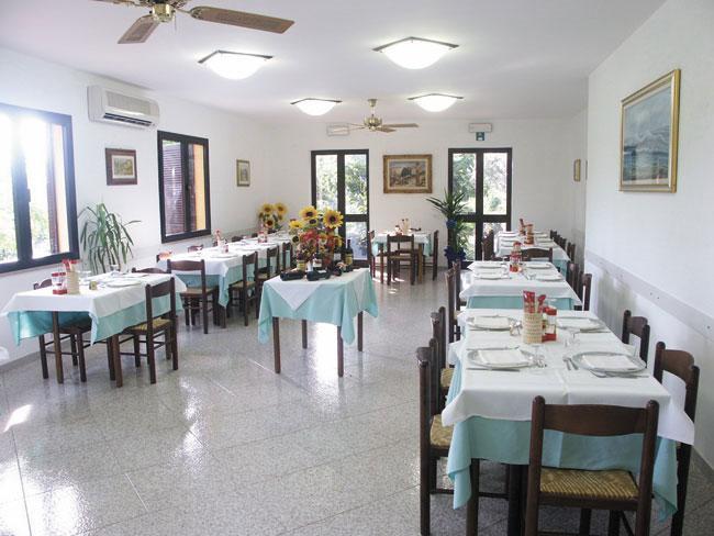 Albergo Bel Tramonto Porto Azzurro Esterno foto